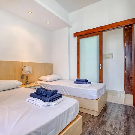 Stylish Penthouse With Jacuzzi, Bbq, Sundeck Sliema