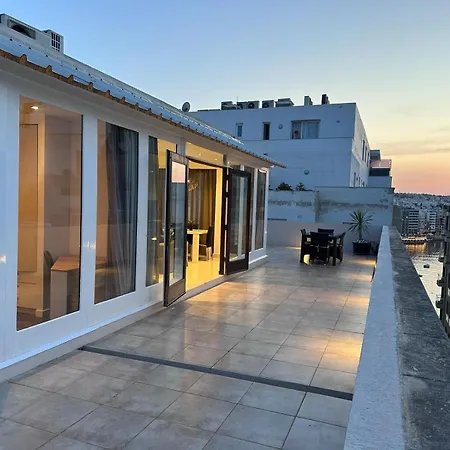 Stylish Penthouse With Jacuzzi, Bbq, Sundeck Appartement Sliema