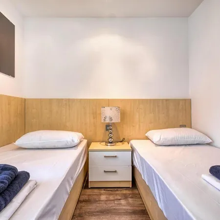 Apartman Stylish Penthouse With Jacuzzi, Bbq, Sundeck Sliema