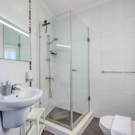 Apartman Stylish Penthouse With Jacuzzi, Bbq, Sundeck *